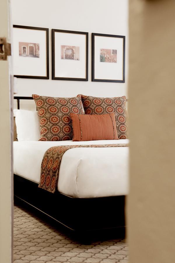 Cypress Inn Carmel-by-the-Sea ภายนอก รูปภาพ