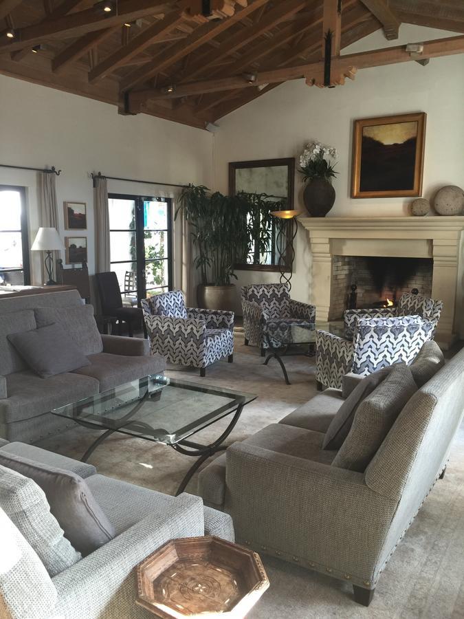 Cypress Inn Carmel-by-the-Sea ภายนอก รูปภาพ